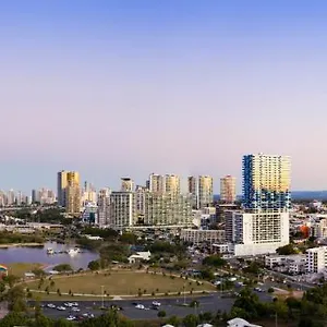 Sky Broadwater 4* Southport